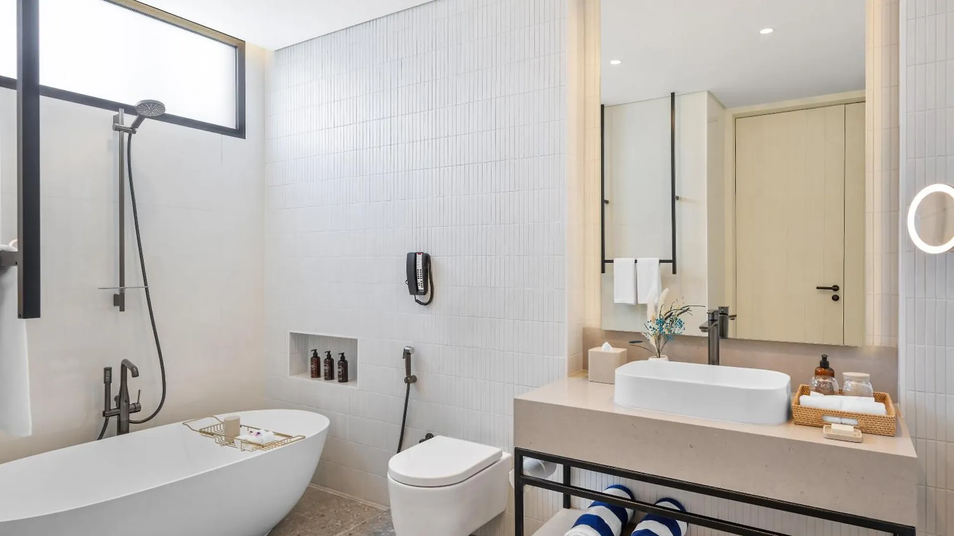 Bab Al Nojoum Hudayriyat Villas Abu Dhabi 0*,  United Arab Emirates